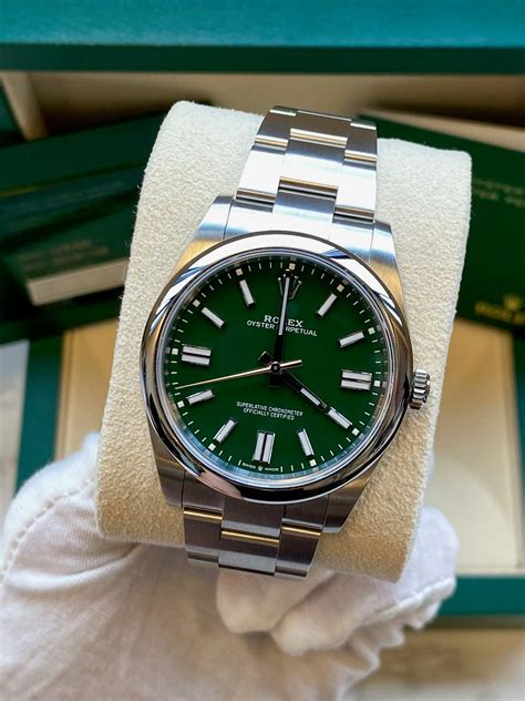 rolex grünes blatt|Rolex oyster perpetual 41 uhr.